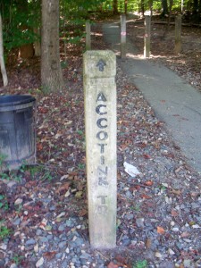 Accotink Trail Entrance at Danbury Forest Tot Lot