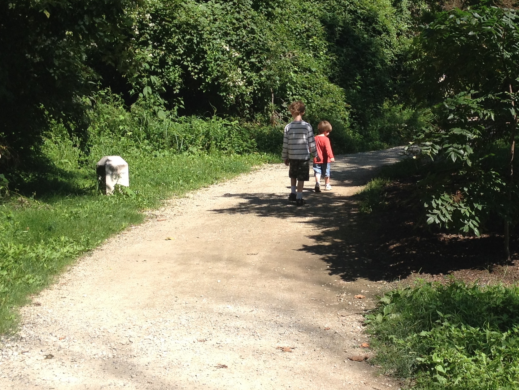 Kids trail hike at Jones Point Park The Joy Troupe NOVA Family trail guide