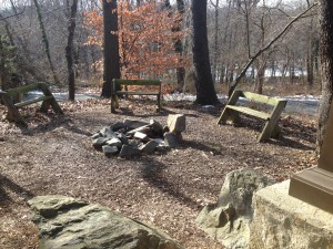 campfire and seating Potomac Overlook Regional Park Arlington VA